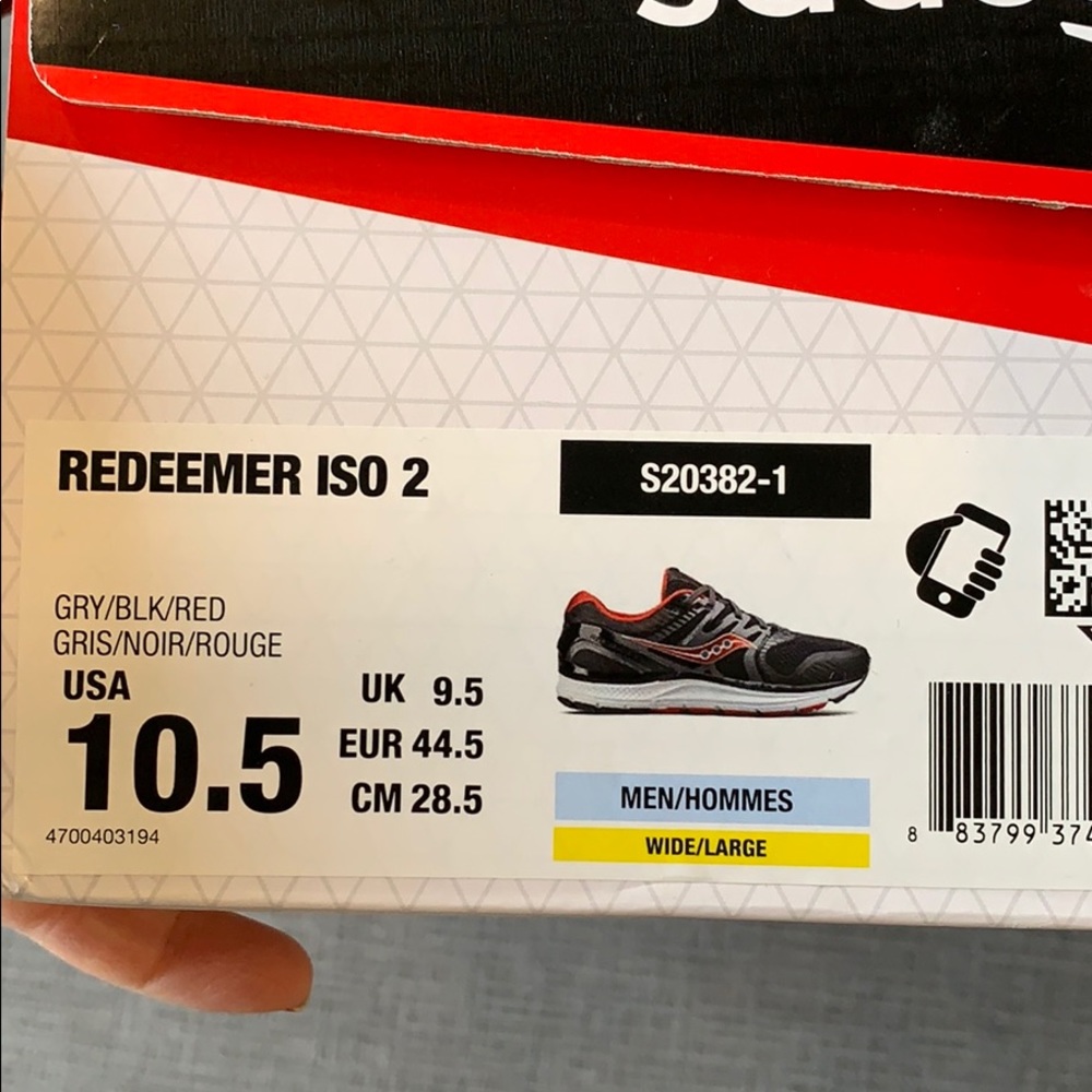 New In Box! Saucony Redeemer ISO 2. Black and red